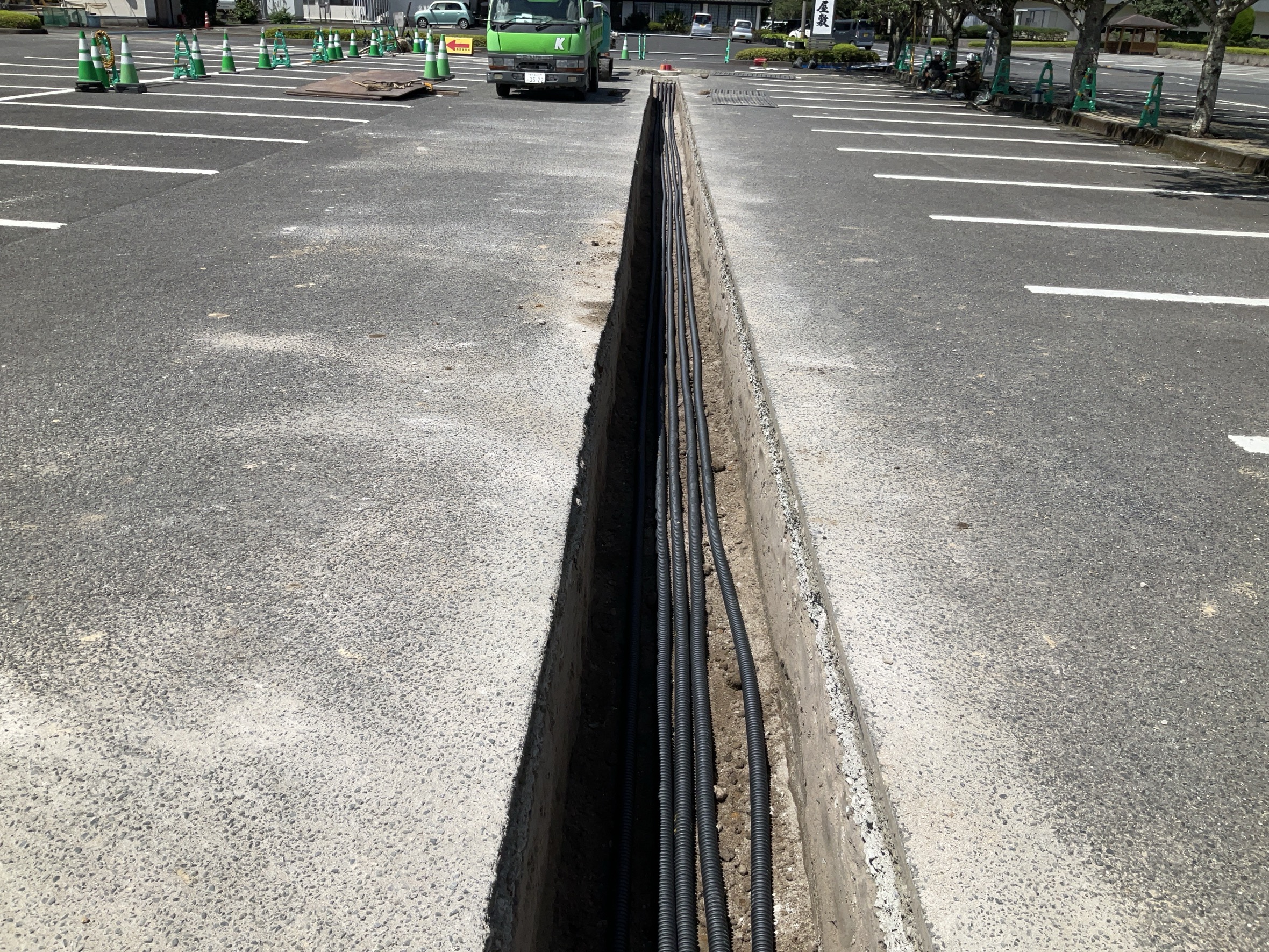 埋設配管敷設の様子